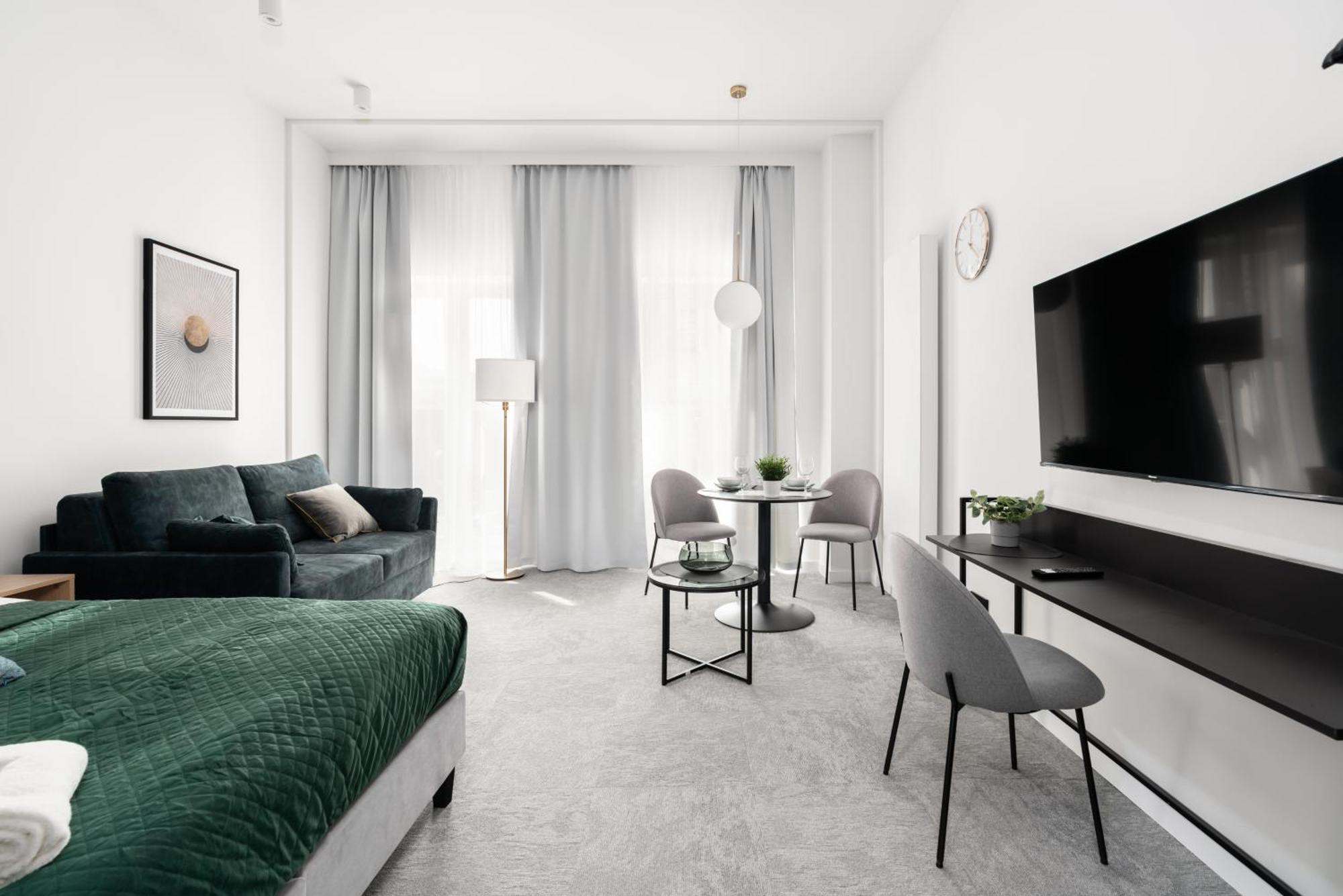 Citycenter Sauna & Fitness Apartments Podgorna By Renters Prestige Poznan Bagian luar foto
